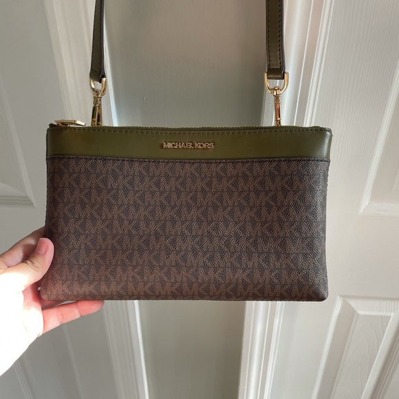 Michael Kors Kimberly 3 in 1 Crossbody Tote - Picture 12 of 16